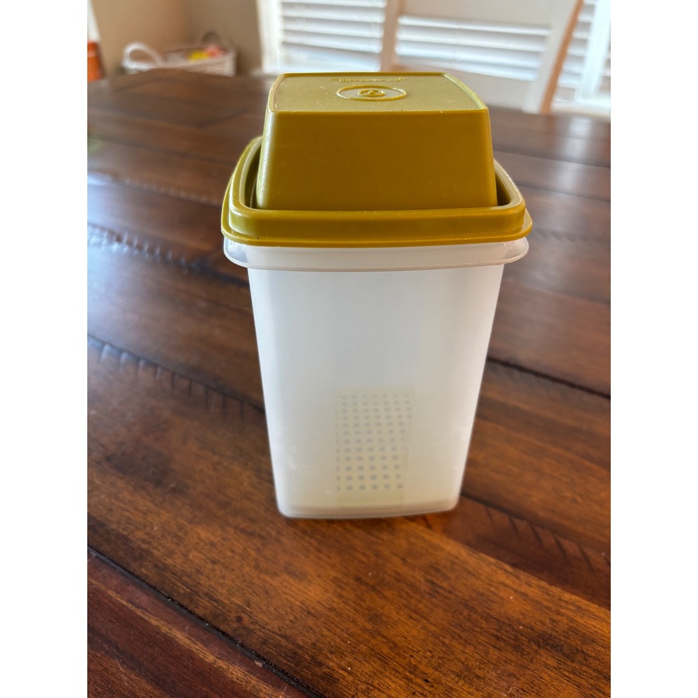 Vintage Tupperware Pickle A-Way Deli Server Avocado Green 1332-1 Strainer Lid
